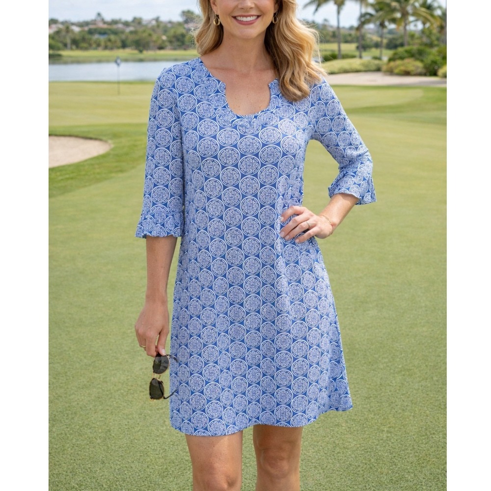 Katherin Way Classic Medallian Print 3/4 sleeve dress sz M Mint Condition